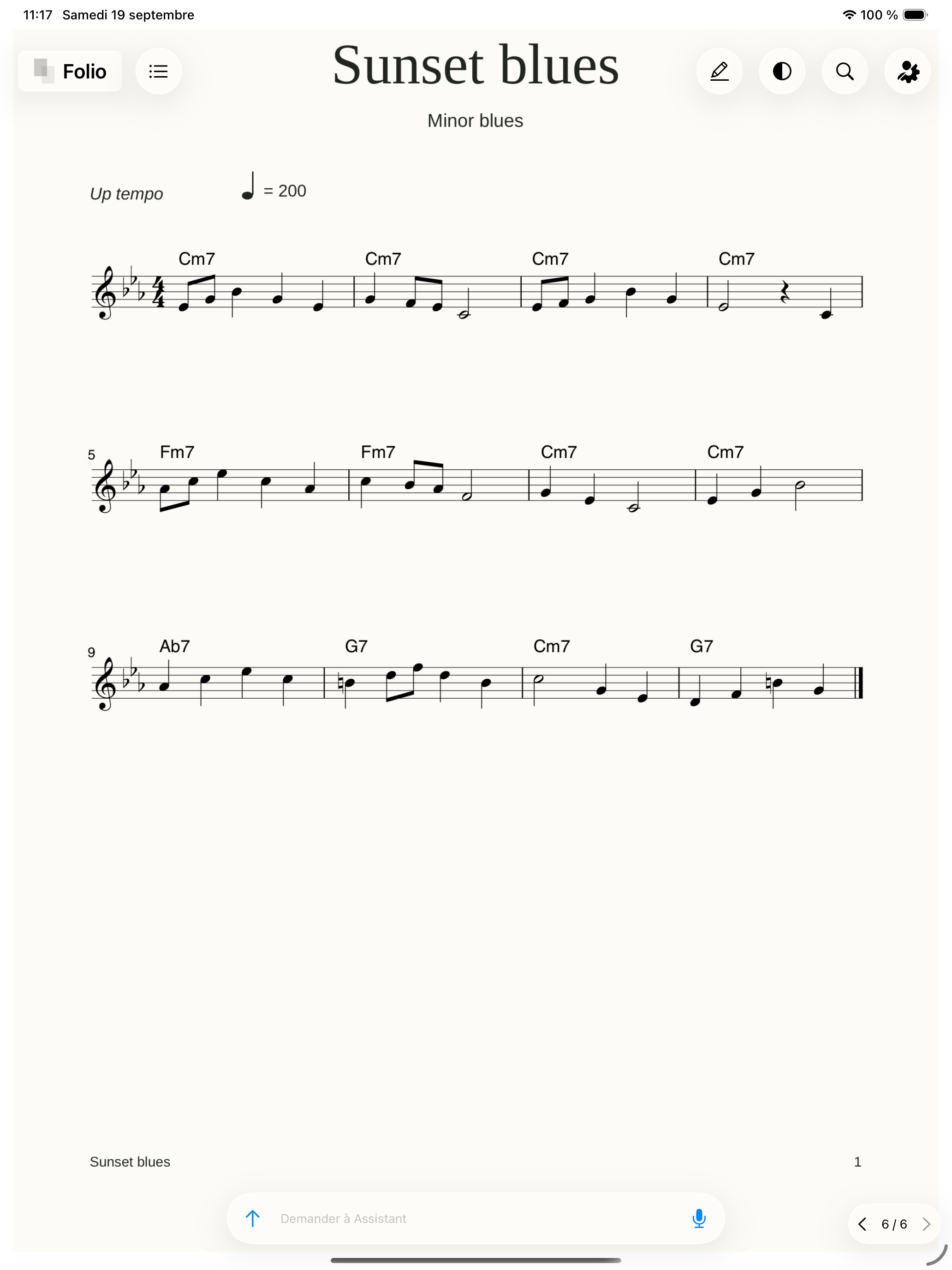 Sunset blues, une partition de blues mineur avec notes et accords, dans le lecteur Folio.